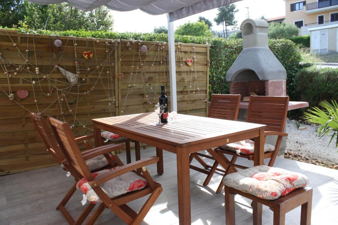 Holiday Home Radmila เปรมันตูรา ภายนอก รูปภาพ