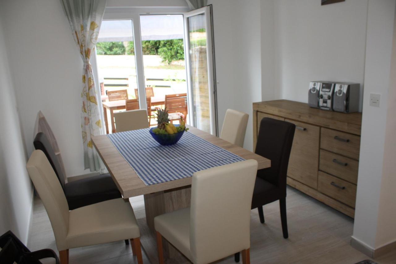 Holiday Home Radmila เปรมันตูรา ภายนอก รูปภาพ