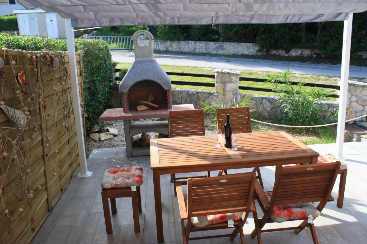Holiday Home Radmila เปรมันตูรา ภายนอก รูปภาพ